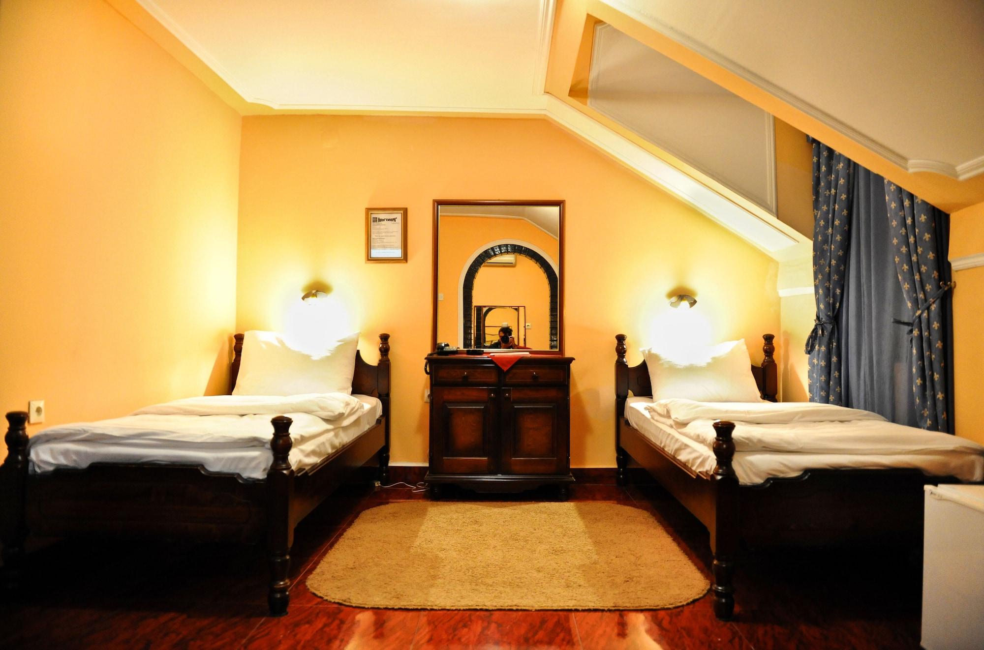 Hotel Evropa بودغوريتْسا المظهر الخارجي الصورة