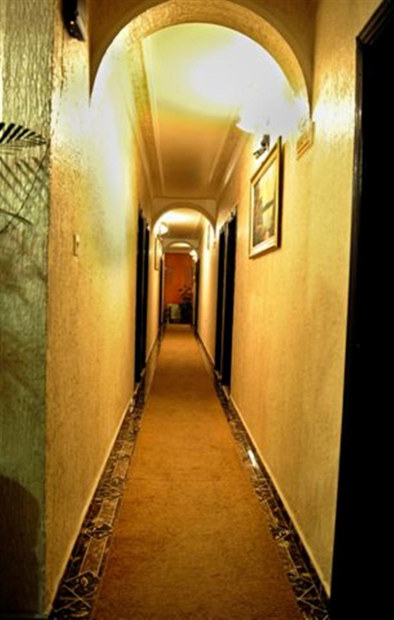 Hotel Evropa بودغوريتْسا المظهر الخارجي الصورة