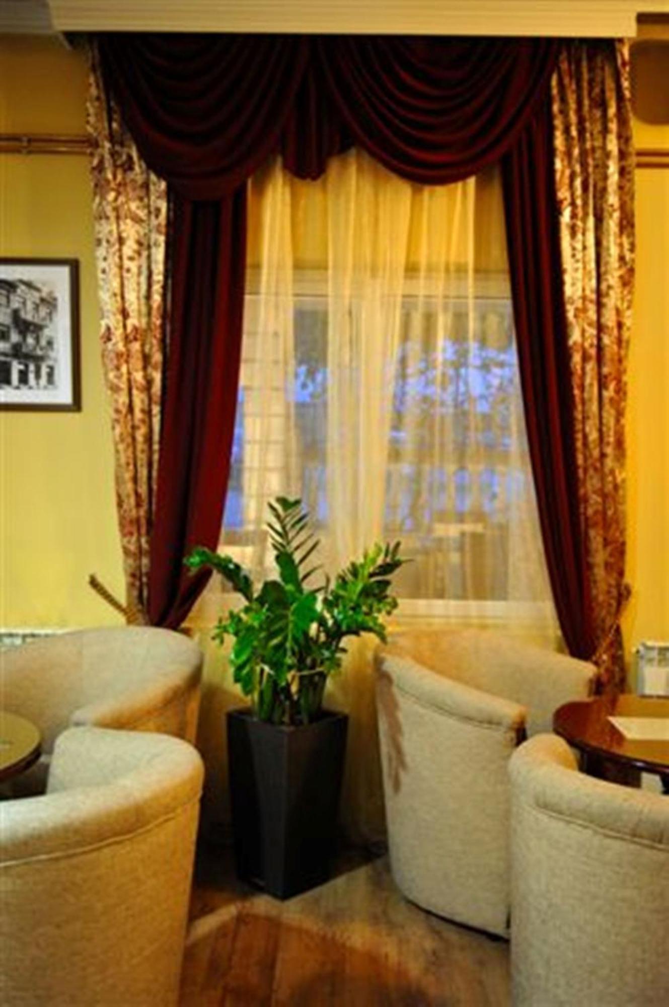 Hotel Evropa بودغوريتْسا المظهر الخارجي الصورة
