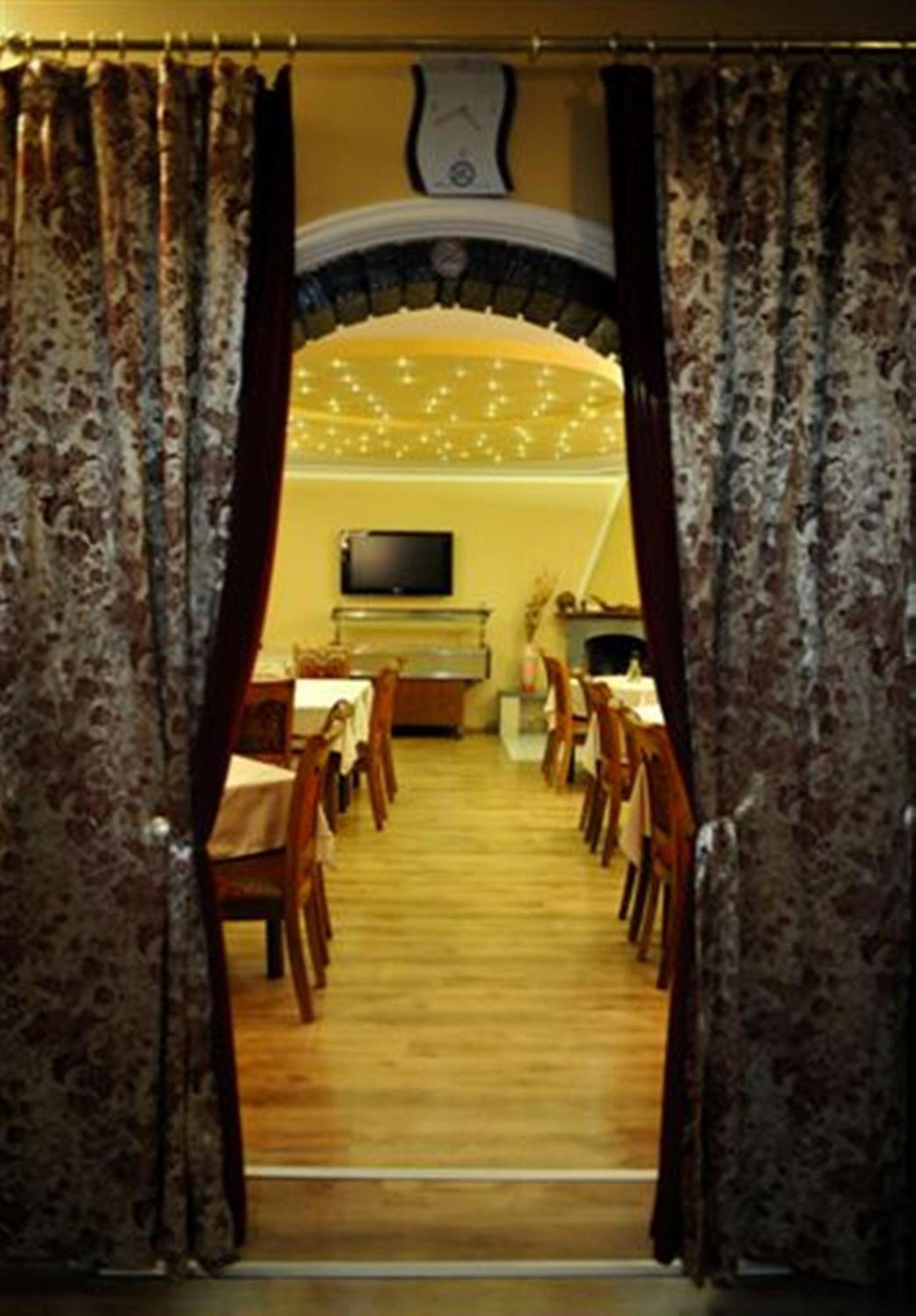 Hotel Evropa بودغوريتْسا المظهر الخارجي الصورة