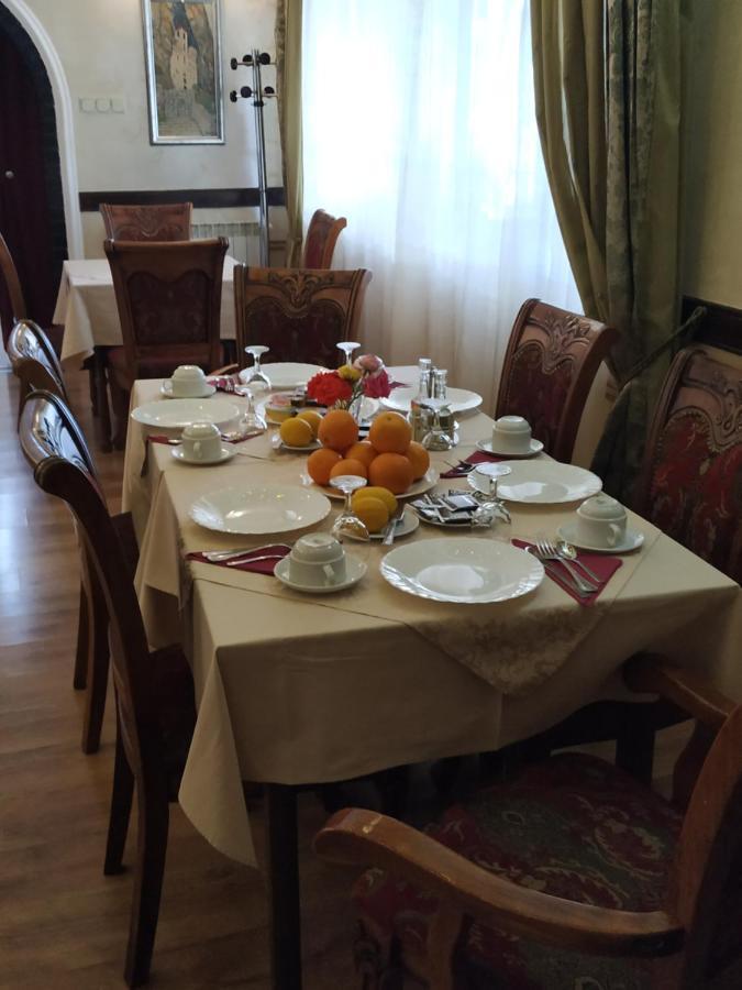 Hotel Evropa بودغوريتْسا المظهر الخارجي الصورة